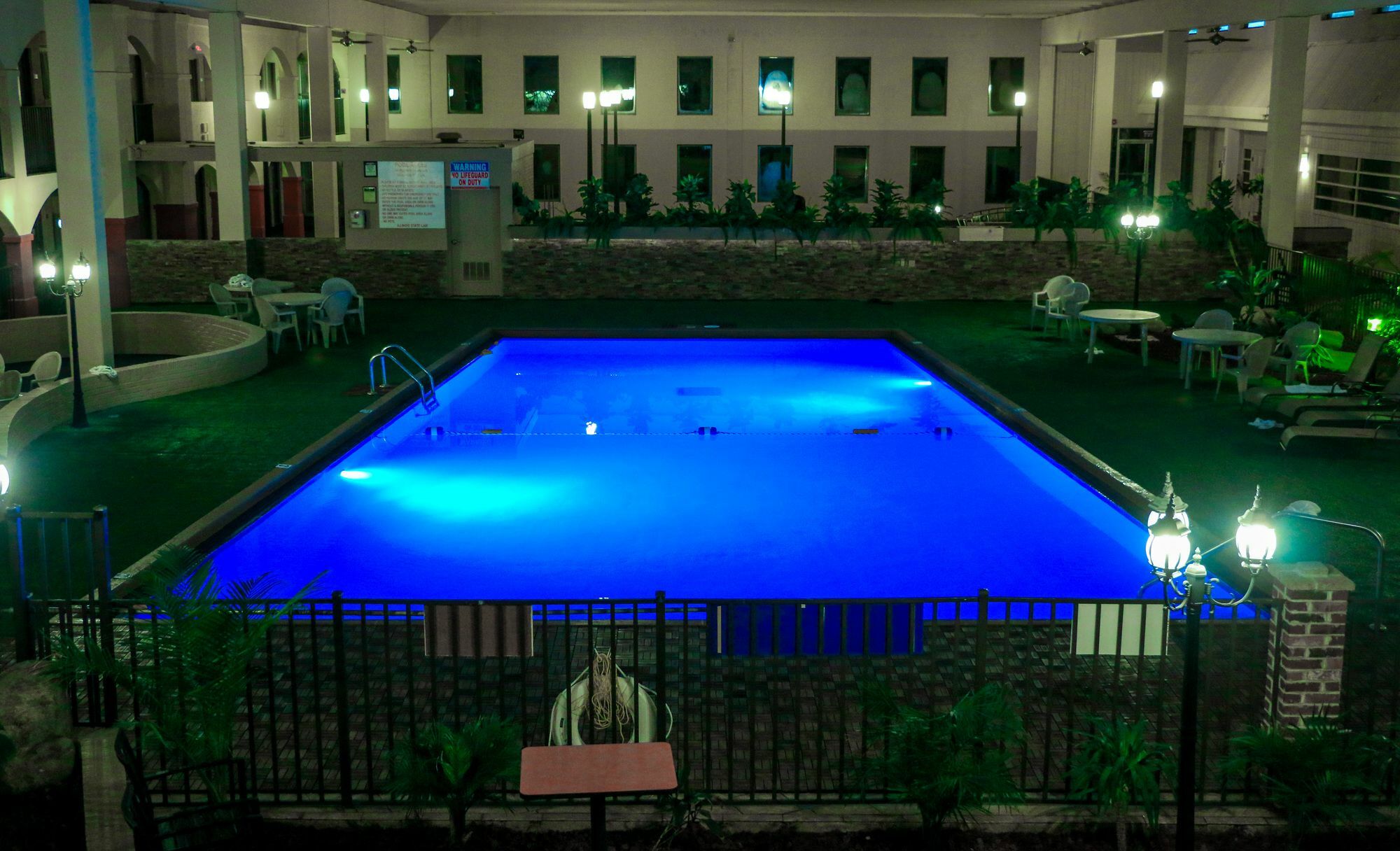 Suite Dreams Hotel Mattoon Exterior foto