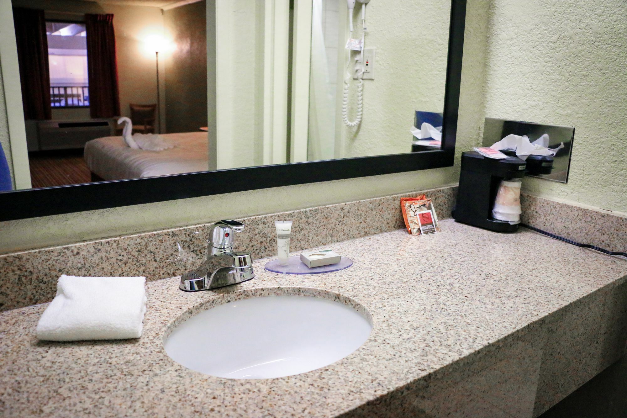 Suite Dreams Hotel Mattoon Exterior foto